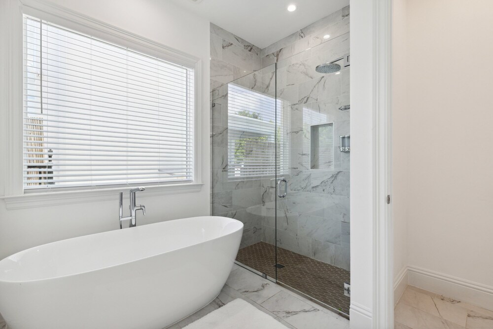 132 Ocean Estates Dr
