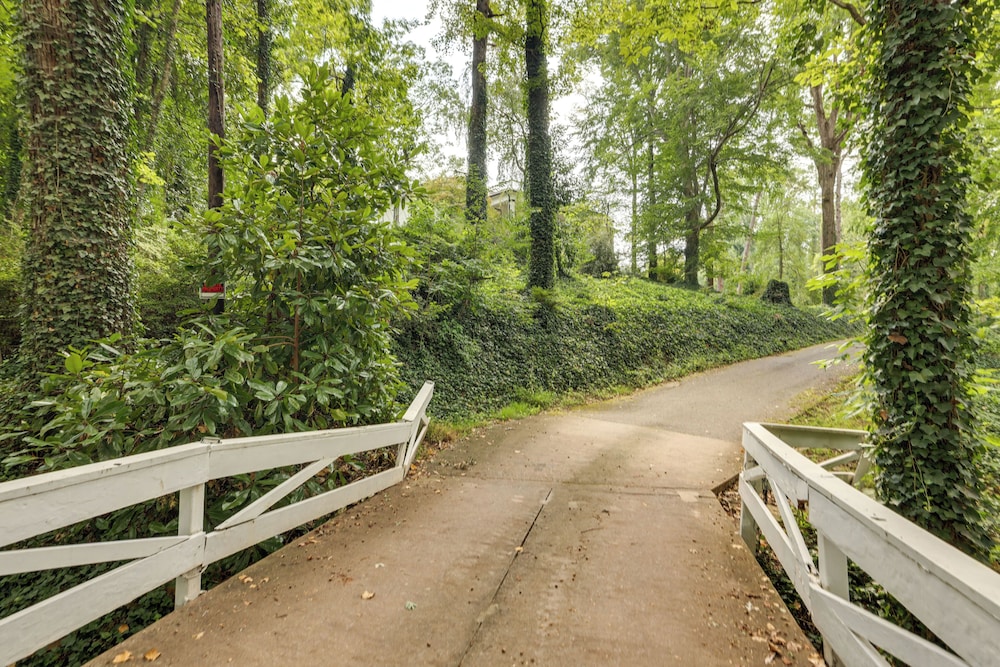 Westwind Estate Apt 6 Mi to Dtwn Spartanburg