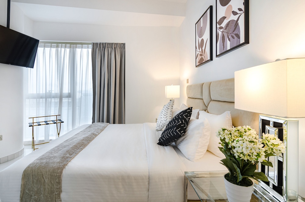 OSKENA Homes-Damac Heights Two Bedroom photo 2