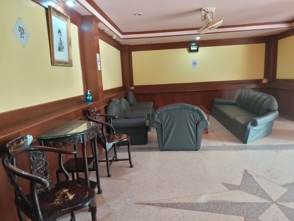 Sema Nakhon Hotel