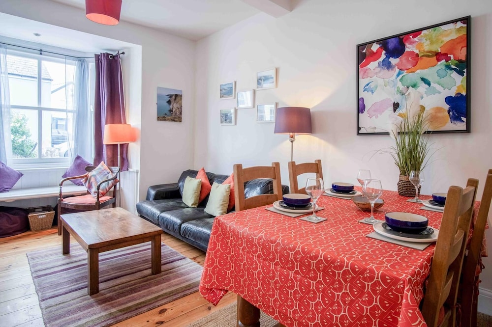 Sea Glass - 2 Bedroom Apartment - Manorbier