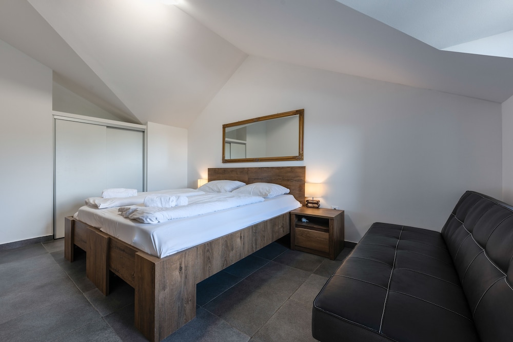 Aparthotel Plat