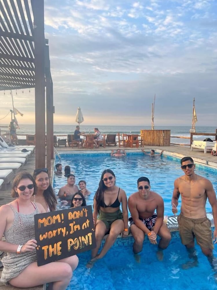 The Point Mancora - Beach Party Hostel
