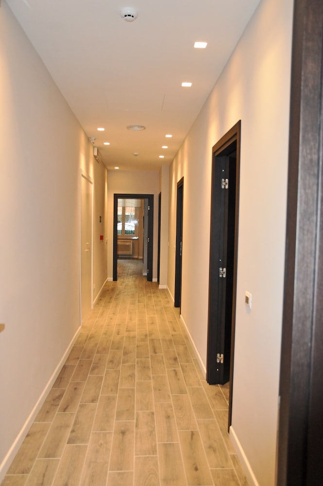 Dea Roma Inn