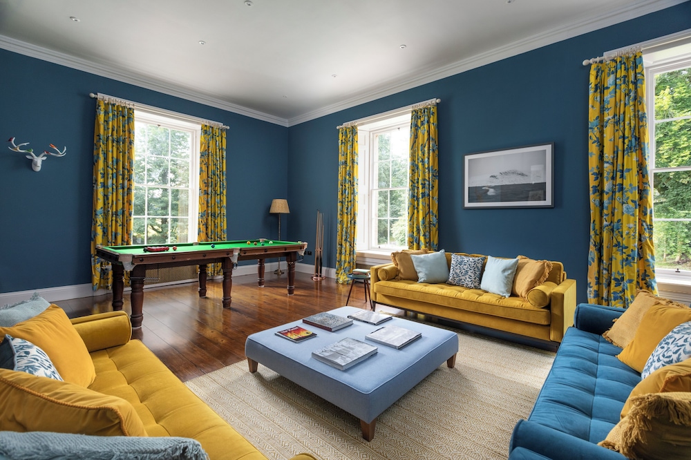 Dabton House