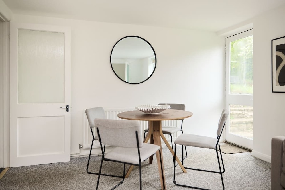 The Oxford Garden House - Spacious 5-bed Oxford Home With Garden & Balcony
