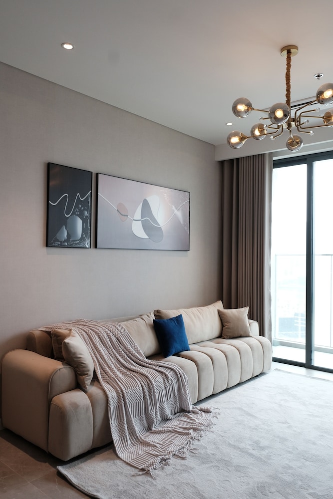 Metropole The Crest Thu Thiem Apartment