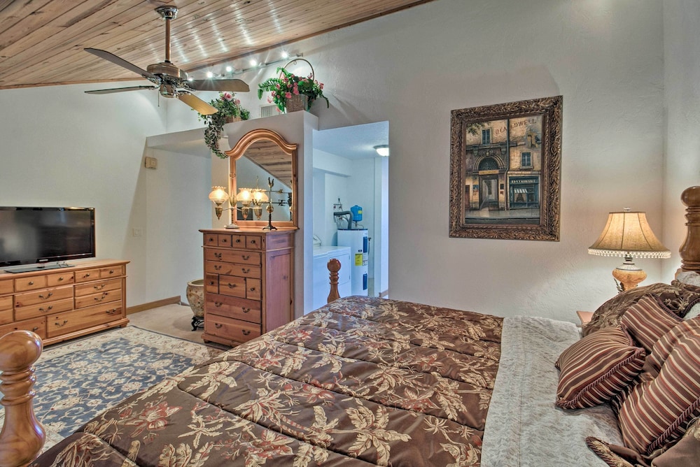 Palm Beach Retreat w/ Pool: 1 Mi to PGA Golf - Property Image 23