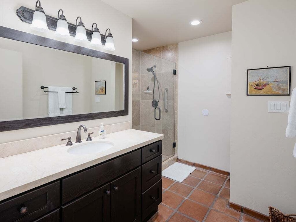 Bed Rock Desert -pool Heat Available - Spring Break
