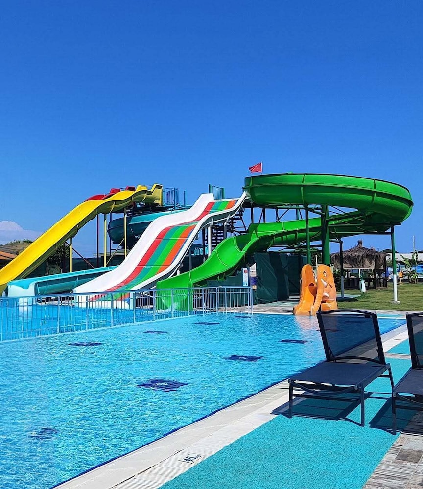 Zeyda Lara Hotel