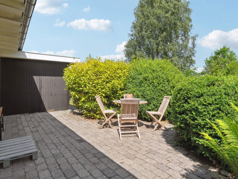 6 Person Holiday Home in Dronningmolle