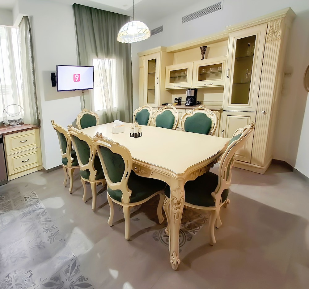 L'Orchidée - Luxury Suites