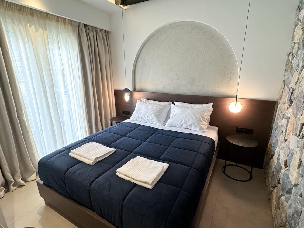 Urban Chic Gem Unwind in Style in the Citycenter photo 2