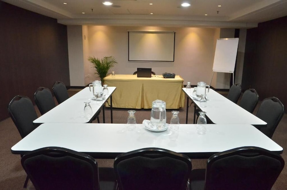 Hotel Chacao Suites