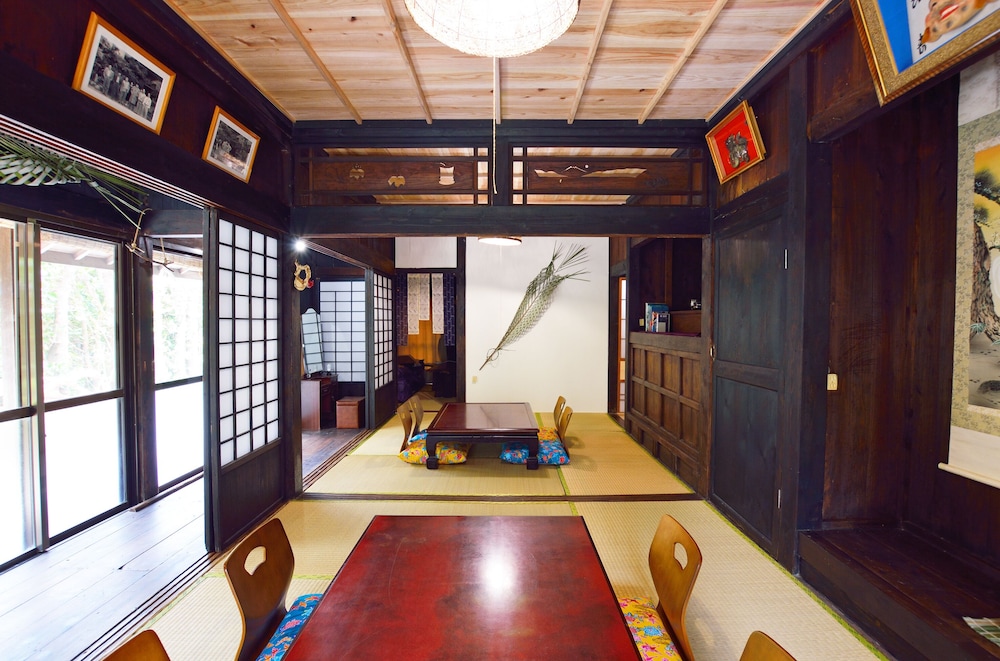 #Nerome01 Traditional Okinawan House in YAMBARU, eg view 3