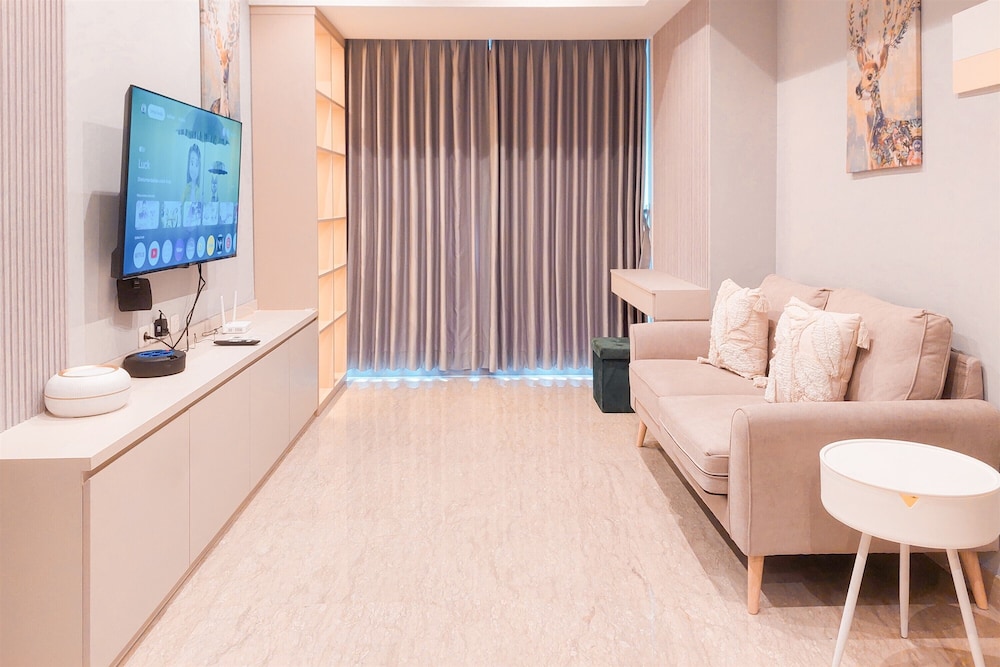 Modern Look And Comfy 1Br Apartment Branz Bsd City