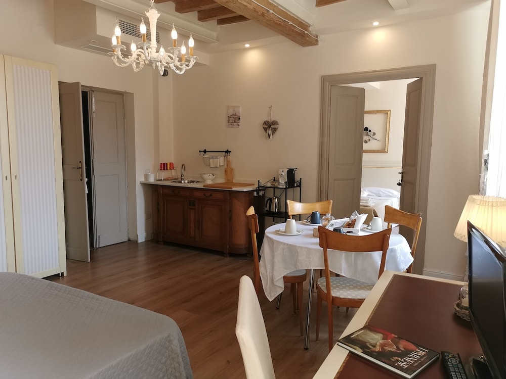 AriediParma - Rooms & Apartments