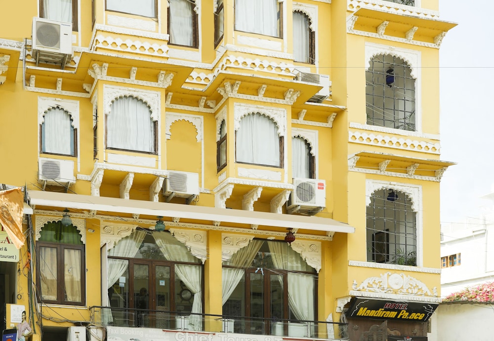 Treebo Mandiram City Palace