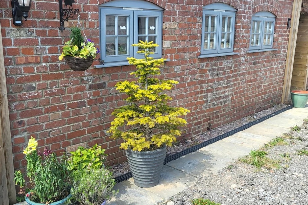 3 Bedroom Cottage - Hot Tub,