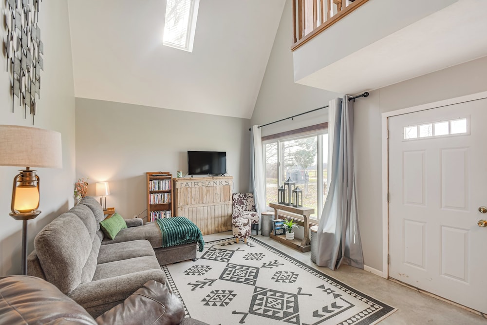 Sauna & Private Hot Tub: Kirkwood Farmhouse!