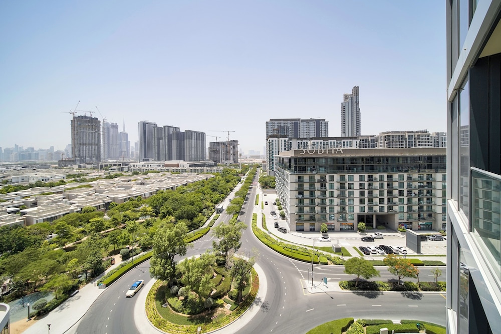 PVH - Tranquil 1BR - Sobha Waves