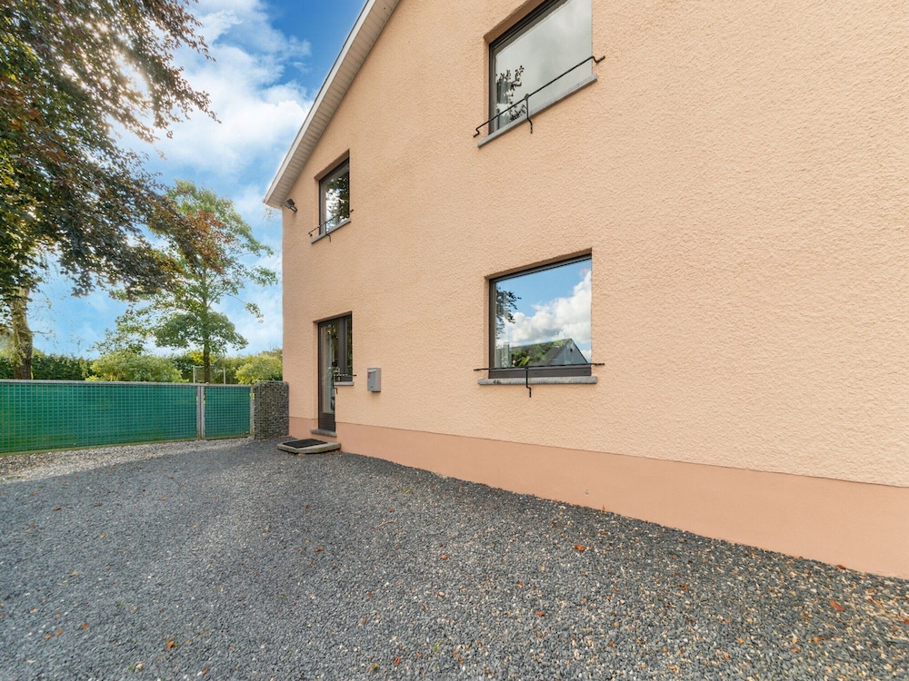Holiday Home in Montleban With Garden view 4