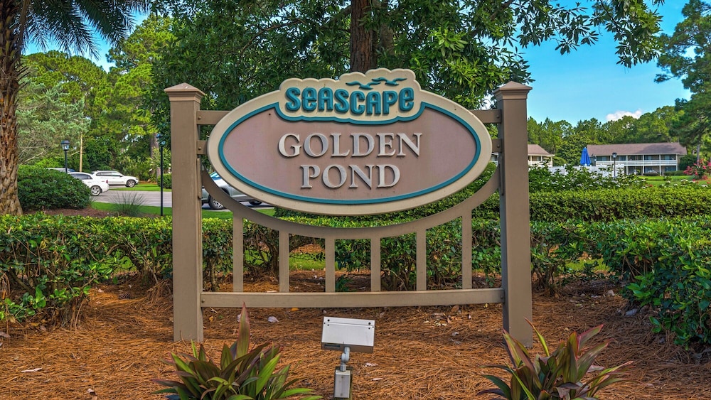 Sleeps 8 w/ Resort Pools, Tennis, Golf & Beach Access + Attraction Tickets!