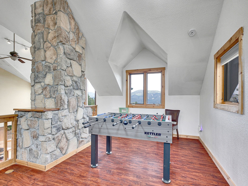 Switchback Basecamp 4 Bedroom Home