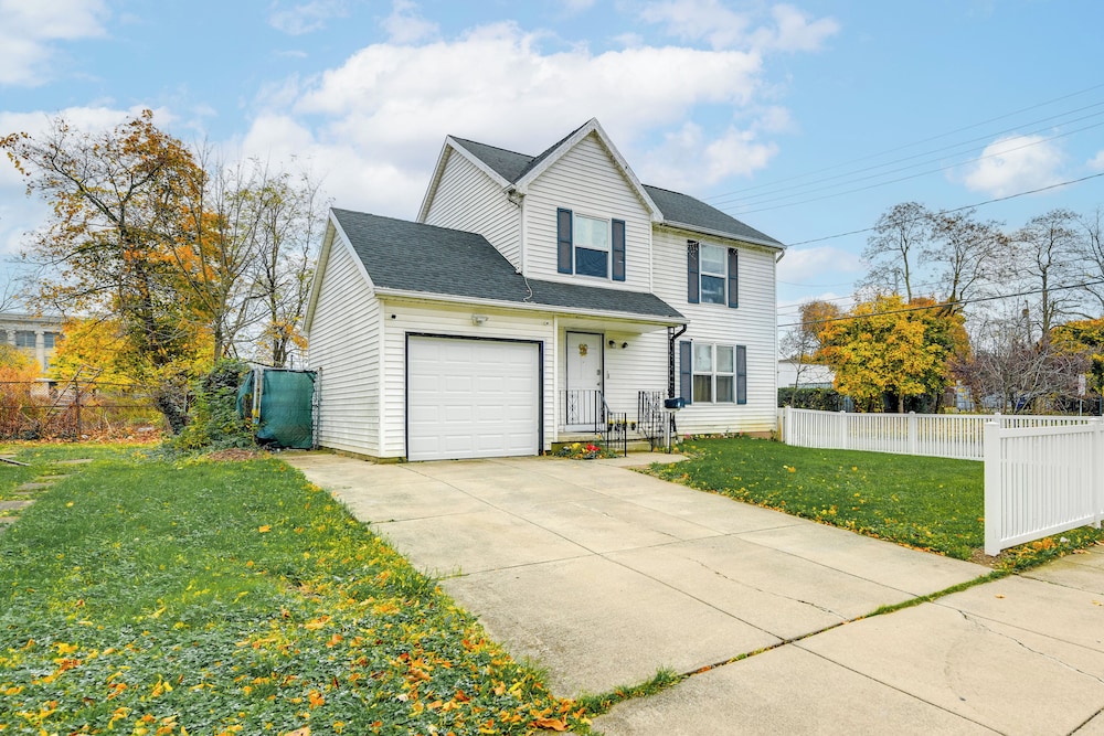 4 Mi to Dtwn: Family Home in Buffalo