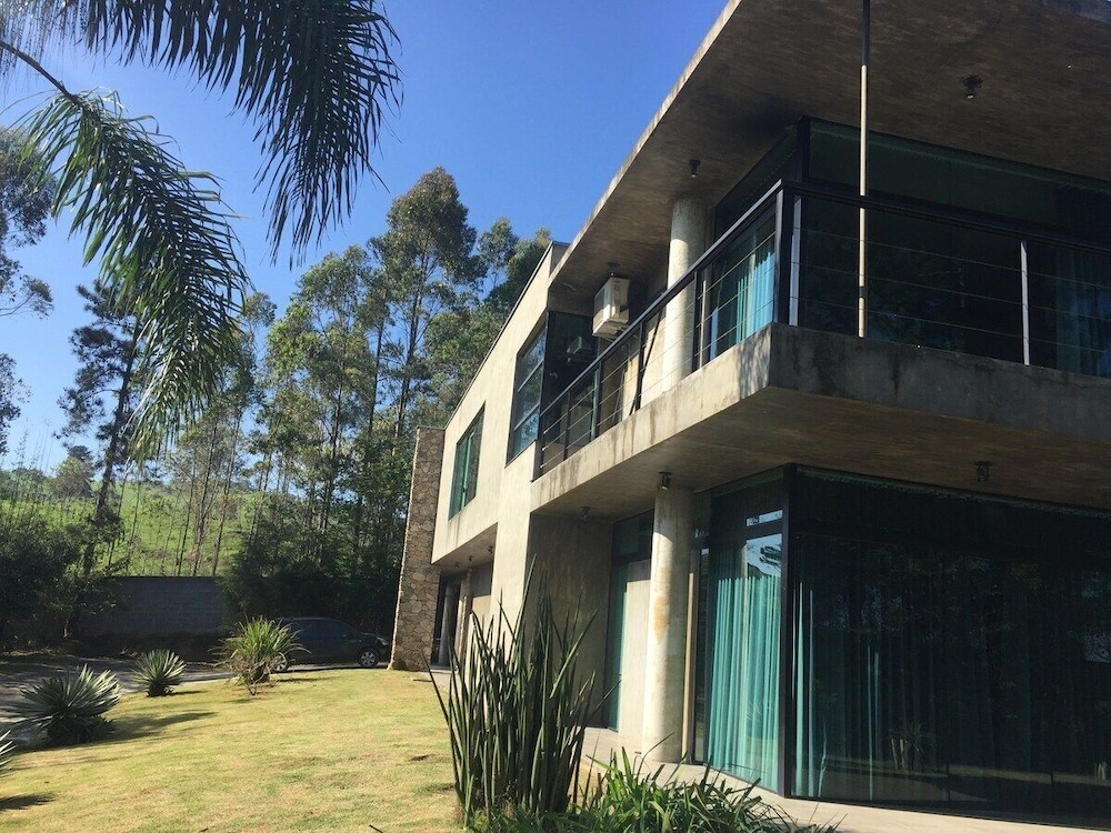 Linda chácara, aconchegante, em São Roque