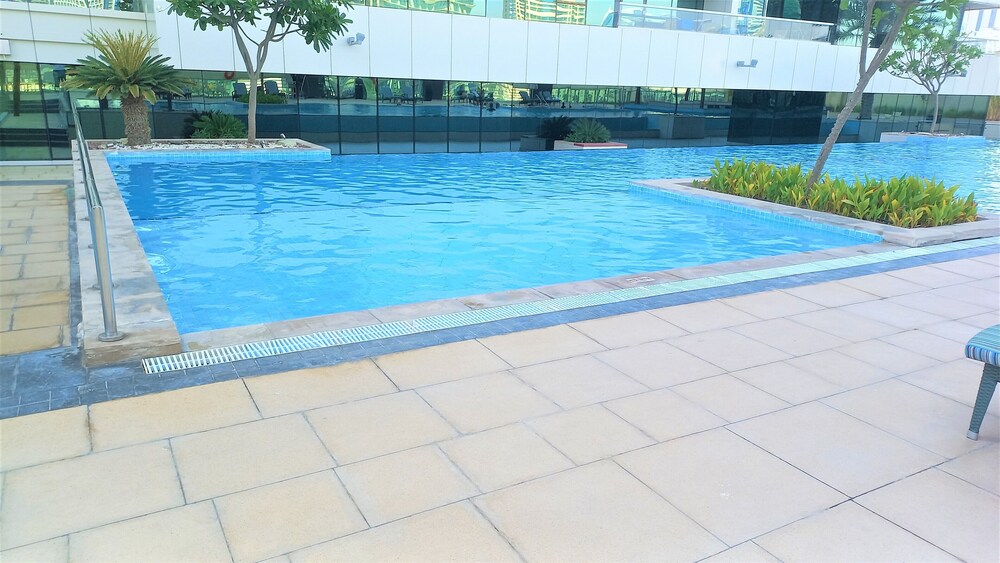 Damac Maison Luxury Apt Canal View Business Bay