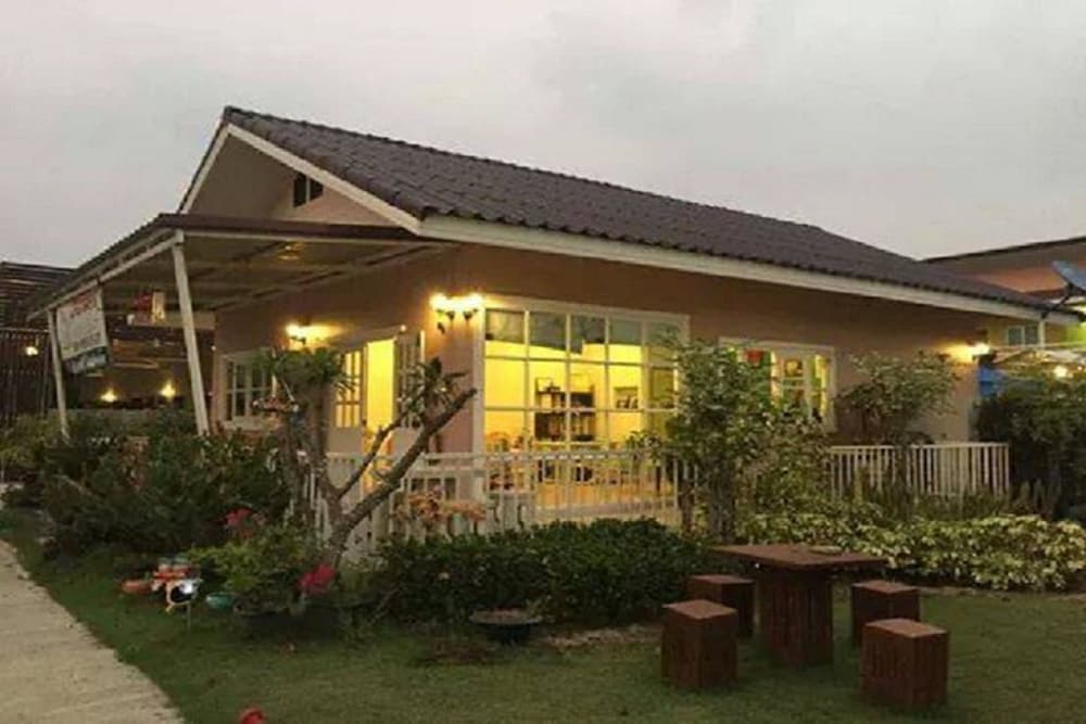 Sweet Mango Resort