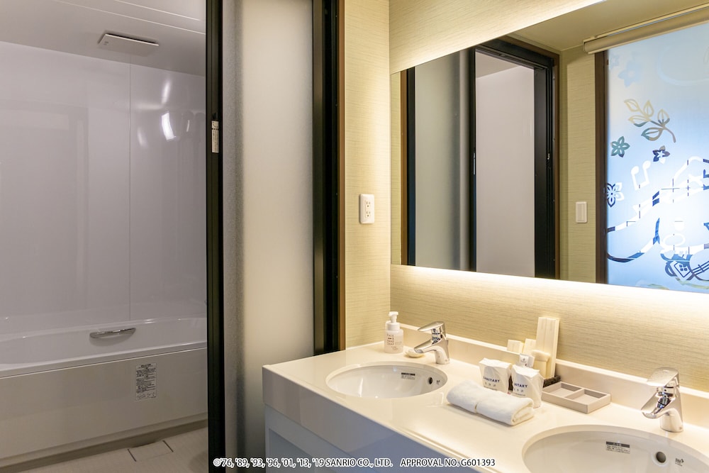 HOTEL OKINAWA WITH SANRIO CHARACTERS 66