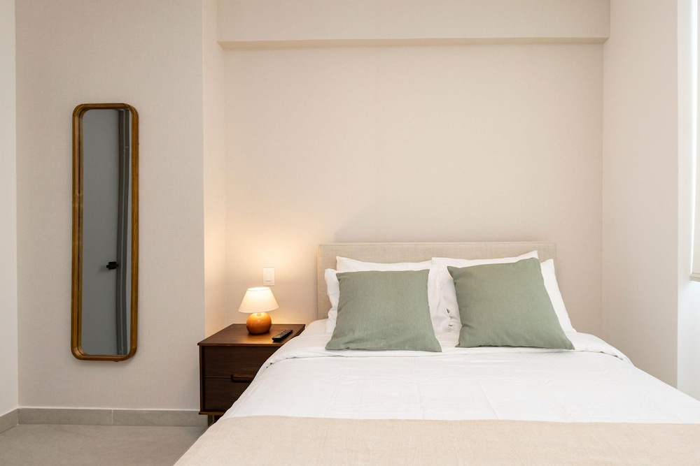 The Chic Condo by Acomodo El Cangrejo