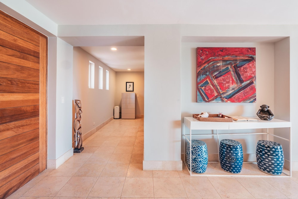 Apt w 2br-beachfront Private Pool in Sotogrande