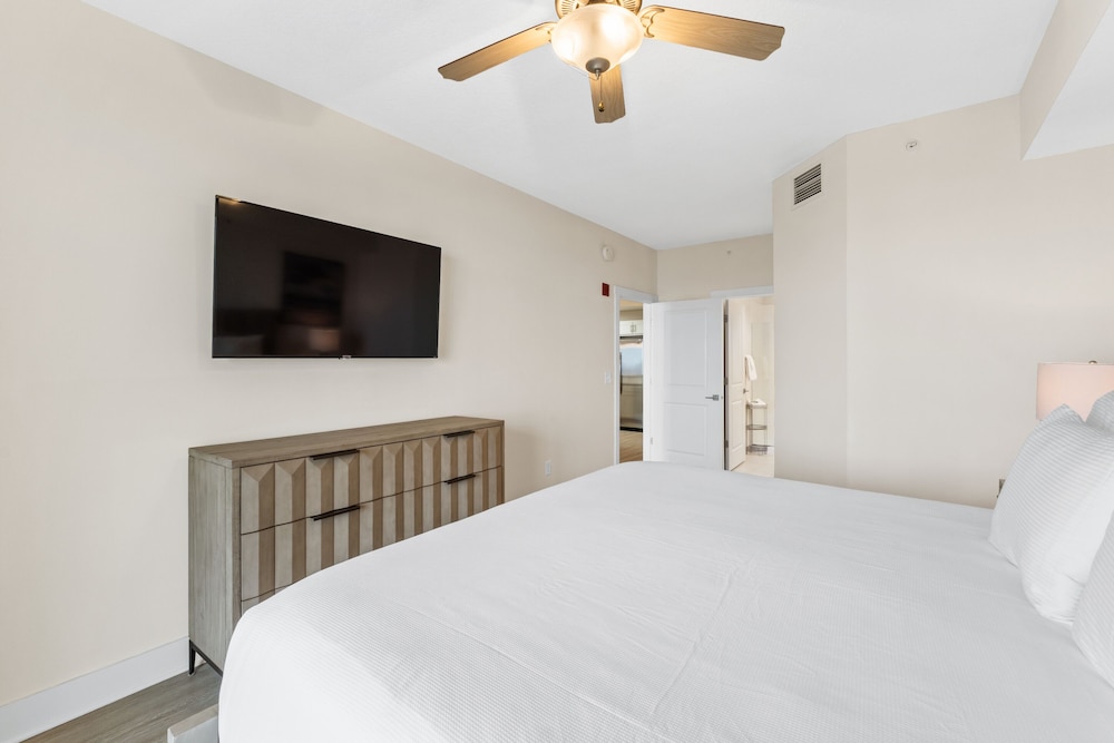 Calypso Tower 3 by Panhandle Getaways view 3