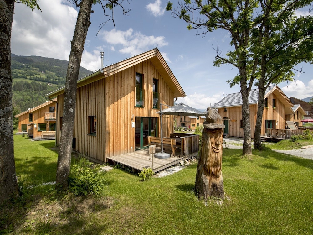 Stylish Chalet With Infrared Sauna