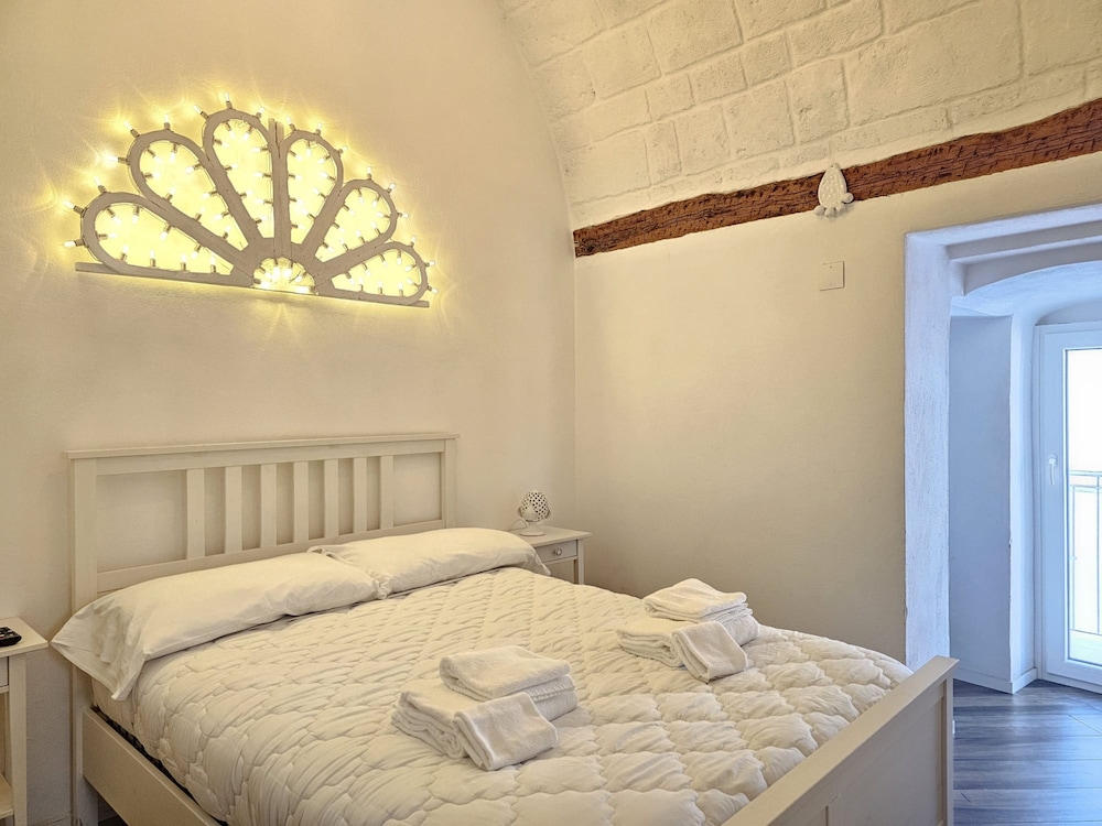 Fanali in Monopoli With 1 Bedrooms and 1 Bathrooms