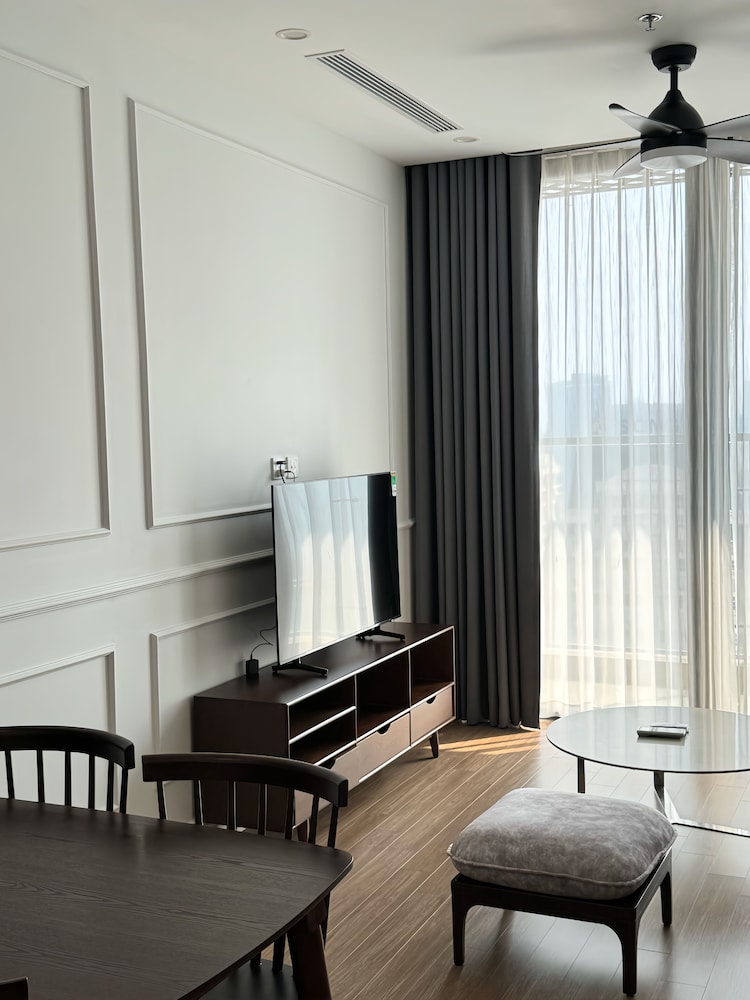 Mira Housing- Vinhome Skylake Luxury Apartment