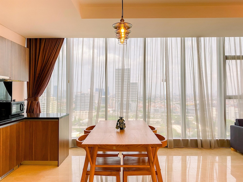 Great Location 2Br Apartment L'Avenue Pancoran