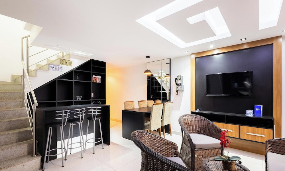 Apartment w/ Barbecue Grill and Jacuzzi Ccg1403