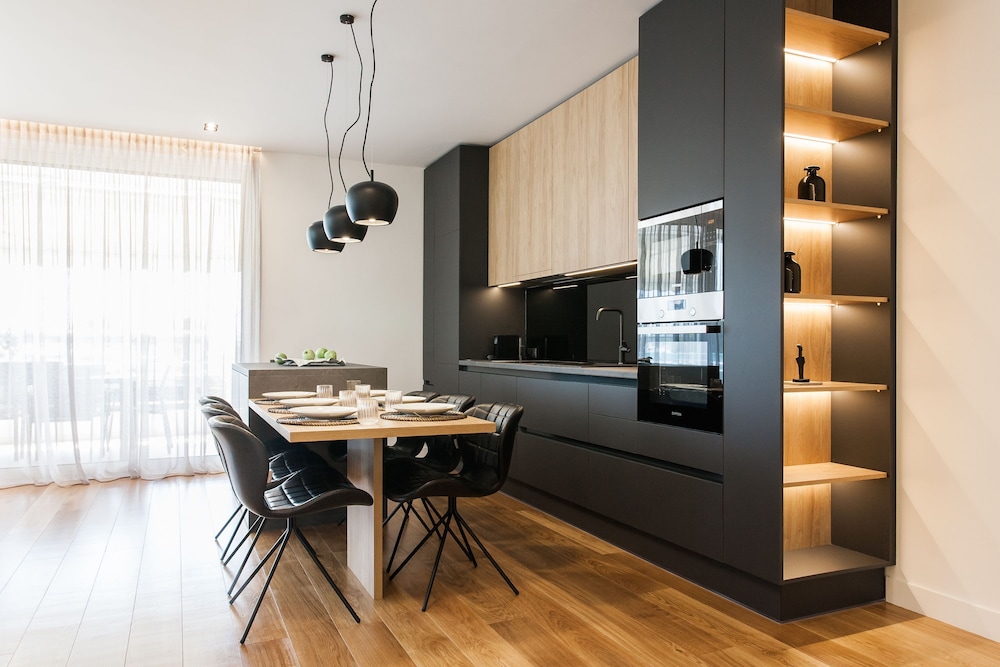 2 Level Beachfront Luxury Apt. by the Olon