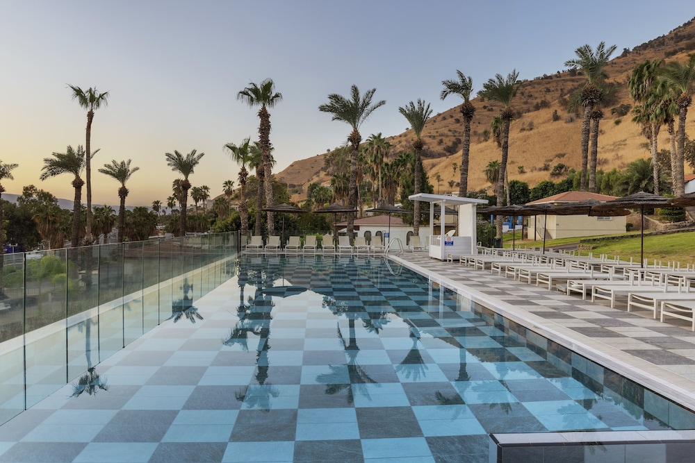 Tiberias Vacations - Lake House Kinneret - Property Image 2
