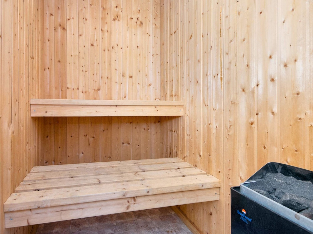 6 Person Holiday Home in Ulfborg view 2
