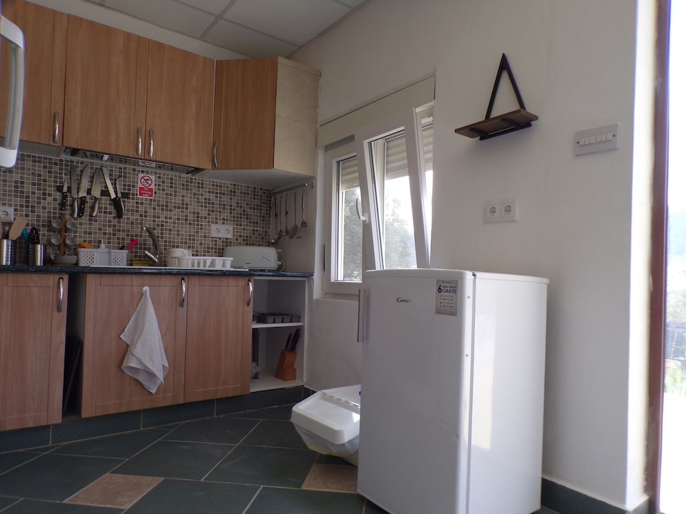 Apartment Sleeps 4 With Private Pool