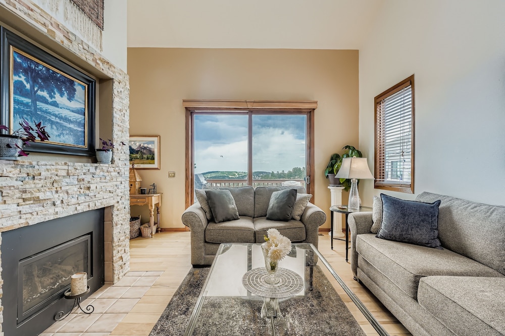 Chimney Creek 2 Bedroom Condo