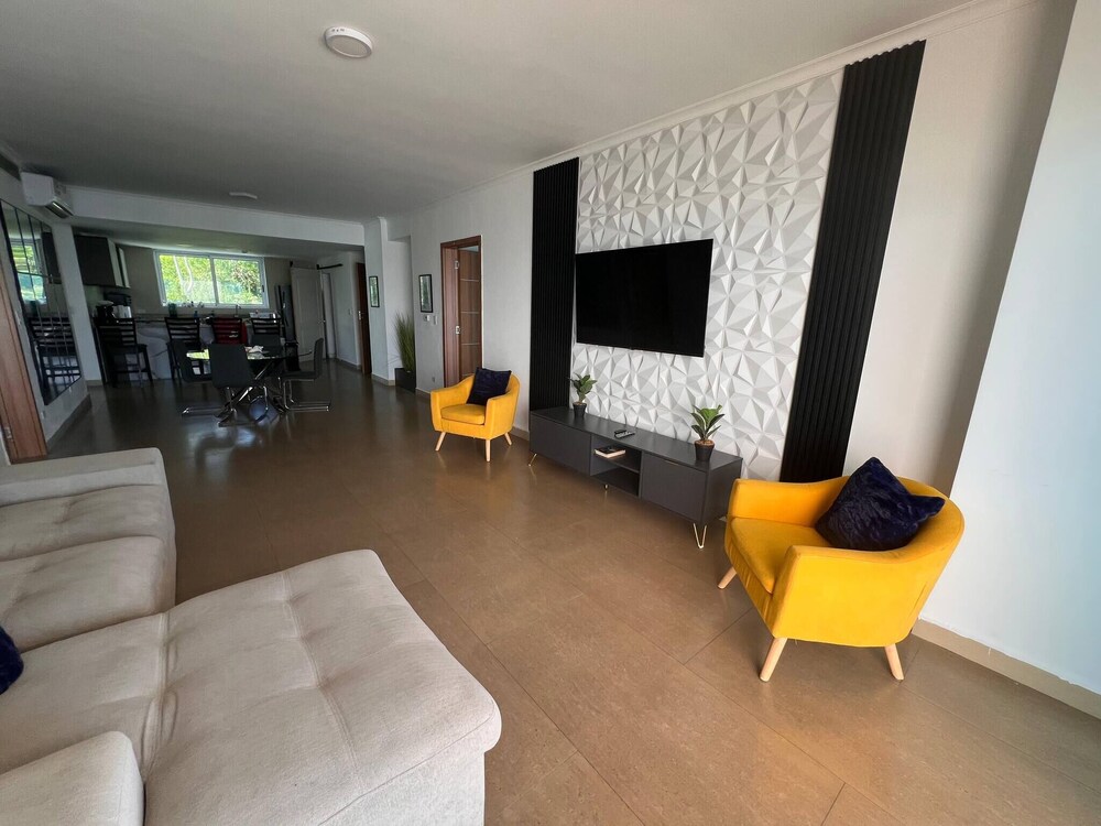 Apartment in the Causeway Amador