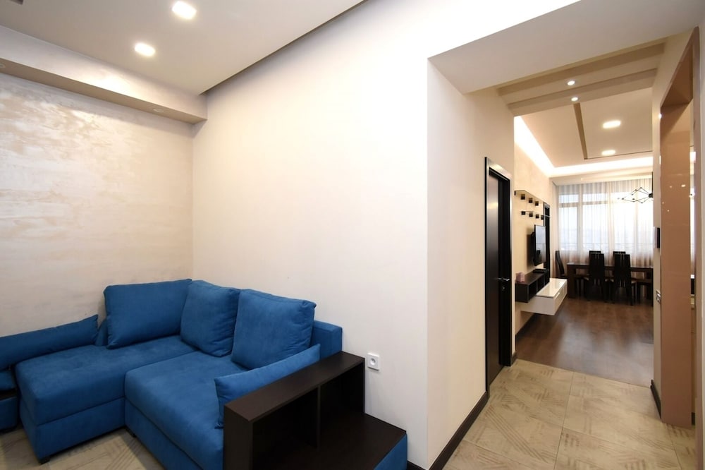 Luxury apartment on Tsitsernakaberd hgw