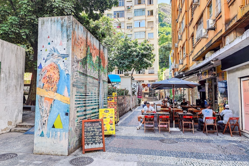 Plaza Copacabana - Conforto e Praia.
