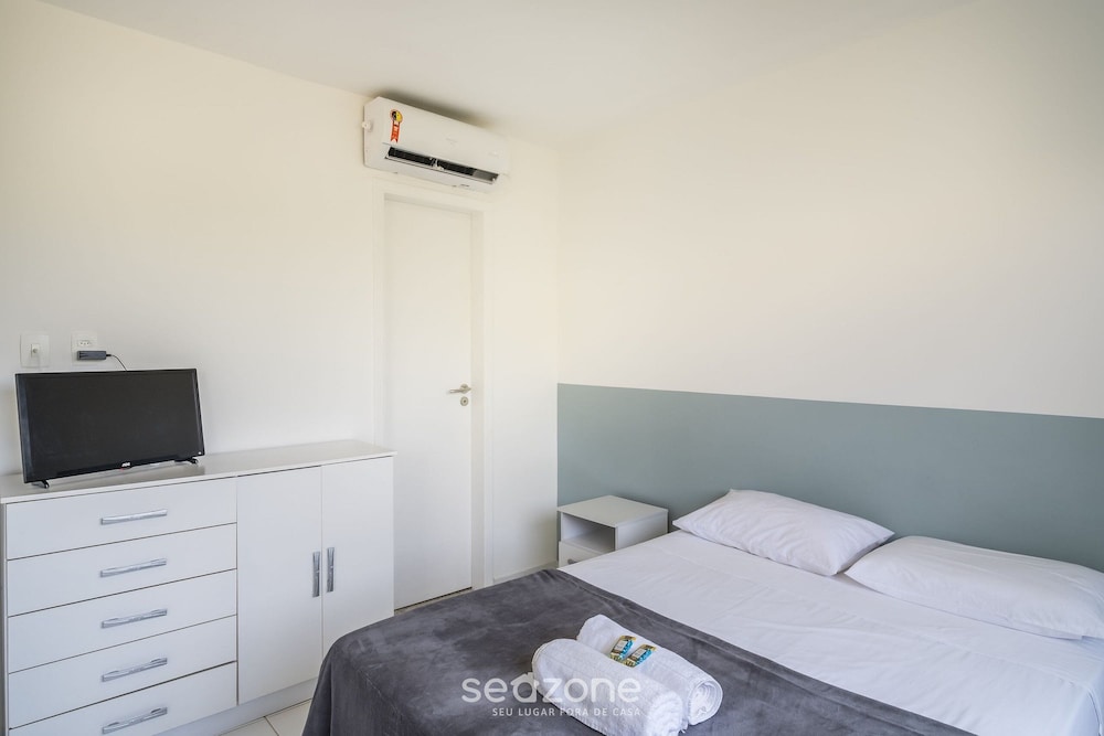 Comfortable Apartment w Pool in Guarajuba Gch0201